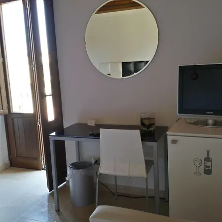 1823